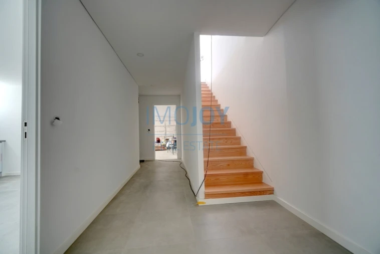 Moradia T3 para Venda em Alcabideche Foto 15