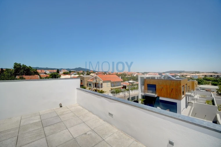Moradia T3 para Venda em Alcabideche Foto 30
