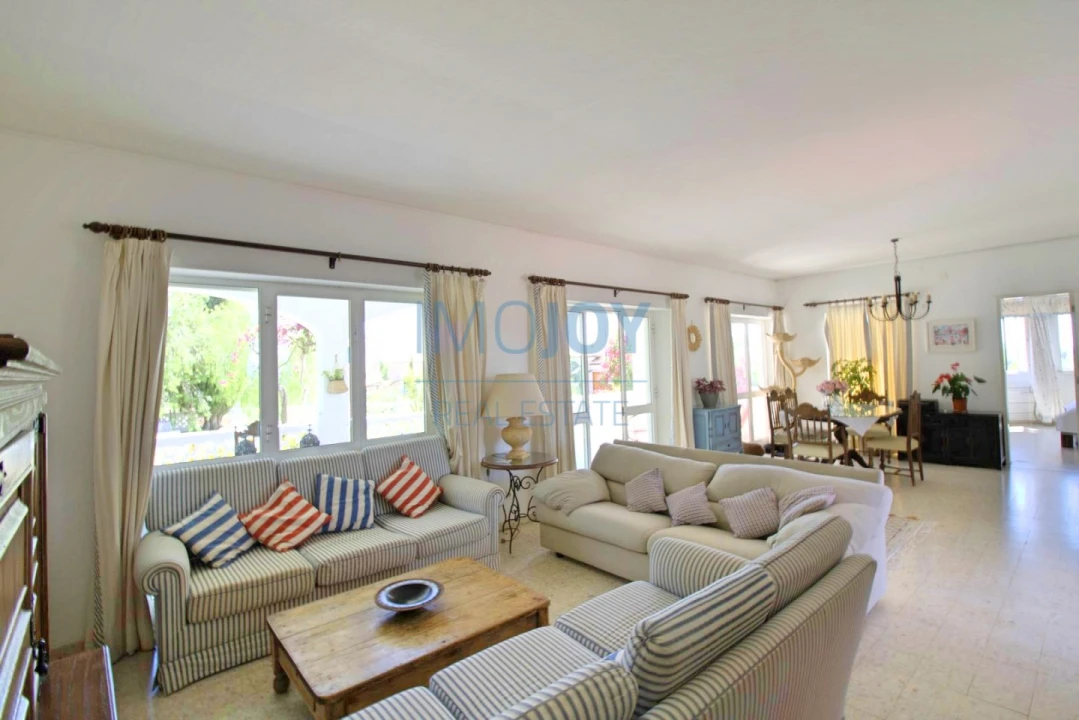 Moradia T4 para Venda em Alcantarilha e Pêra Foto 9