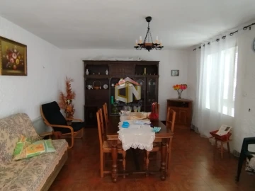 Moradia T4 para Venda em Quadrazais