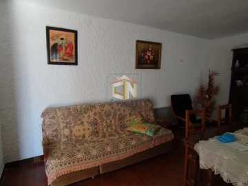 Moradia T4 para Venda em Quadrazais