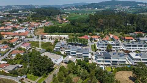 Moradia T4 para Venda em Antas e Abade de Vermoim