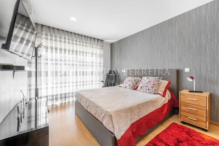 Moradia T4 para Venda em Antas e Abade de Vermoim Foto 30