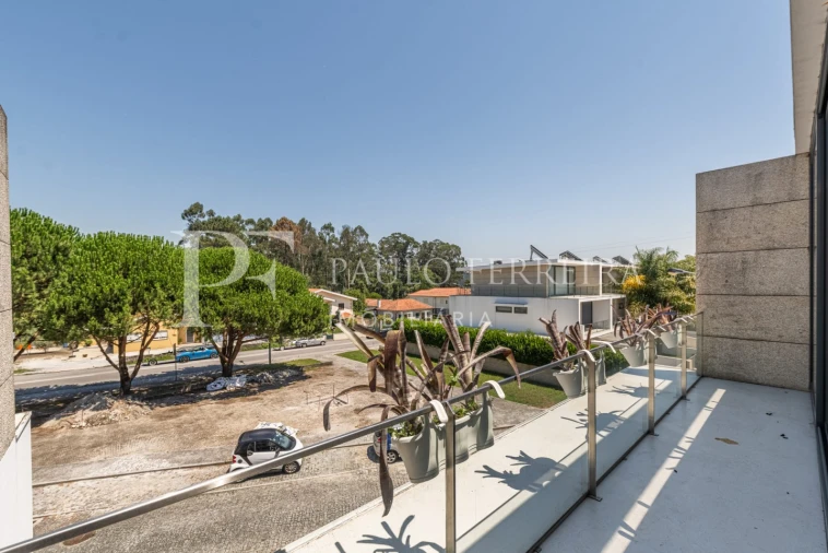 Moradia T4 para Venda em Antas e Abade de Vermoim Foto 38
