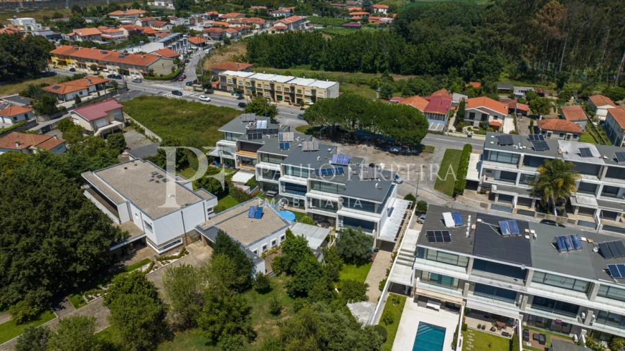 Moradia T4 para Venda em Antas e Abade de Vermoim Foto 51