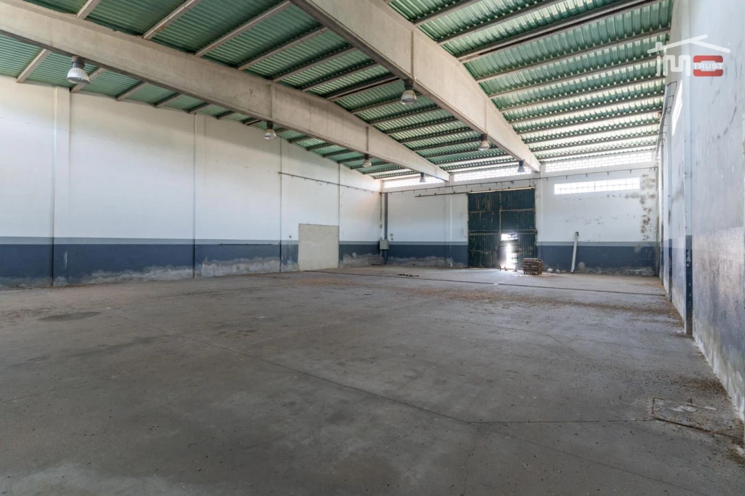 Armazém para Arrendamento em Moitas Venda Foto 14