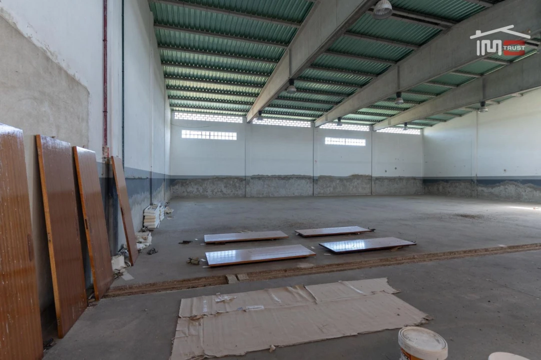 Armazém para Arrendamento em Moitas Venda Foto 17