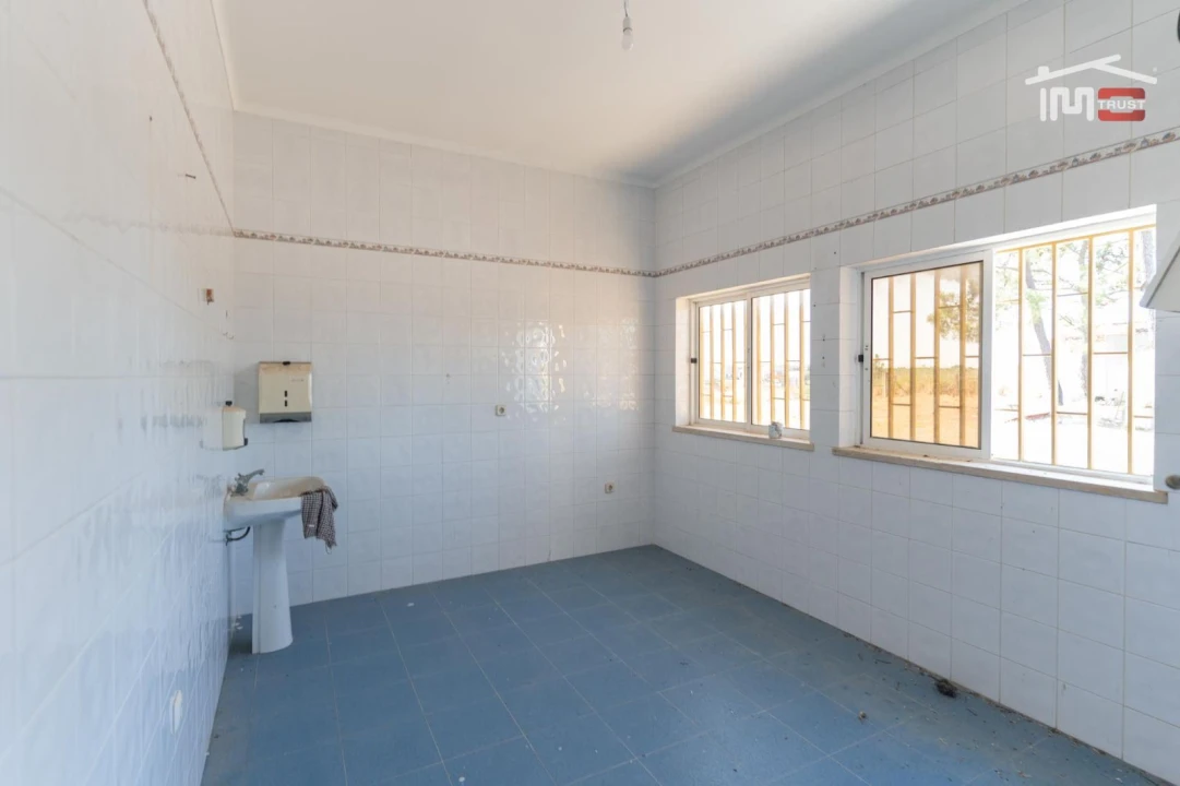 Armazém para Arrendamento em Moitas Venda Foto 23