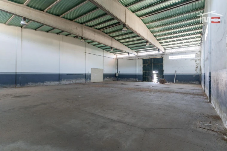 Armazém para Arrendamento em Moitas Venda Foto 14