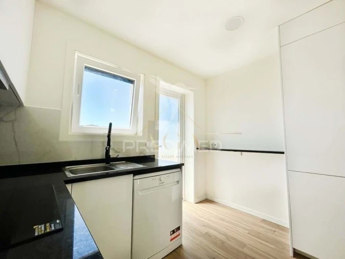 Prédio para Venda em Oliveira do Douro Foto 4