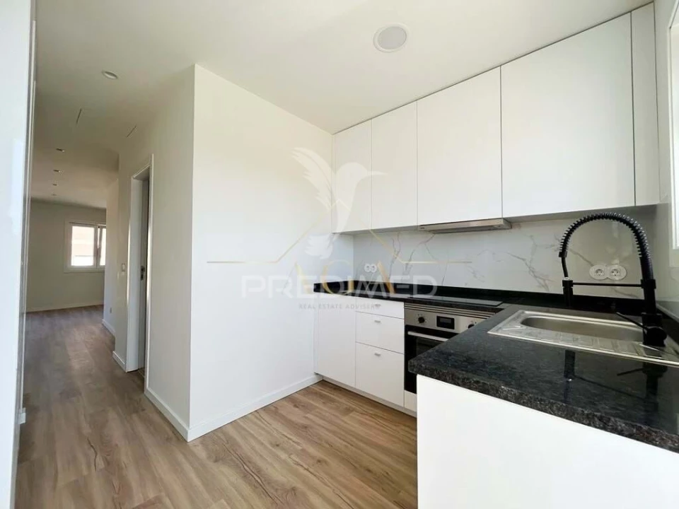 Prédio para Venda em Oliveira do Douro Foto 1