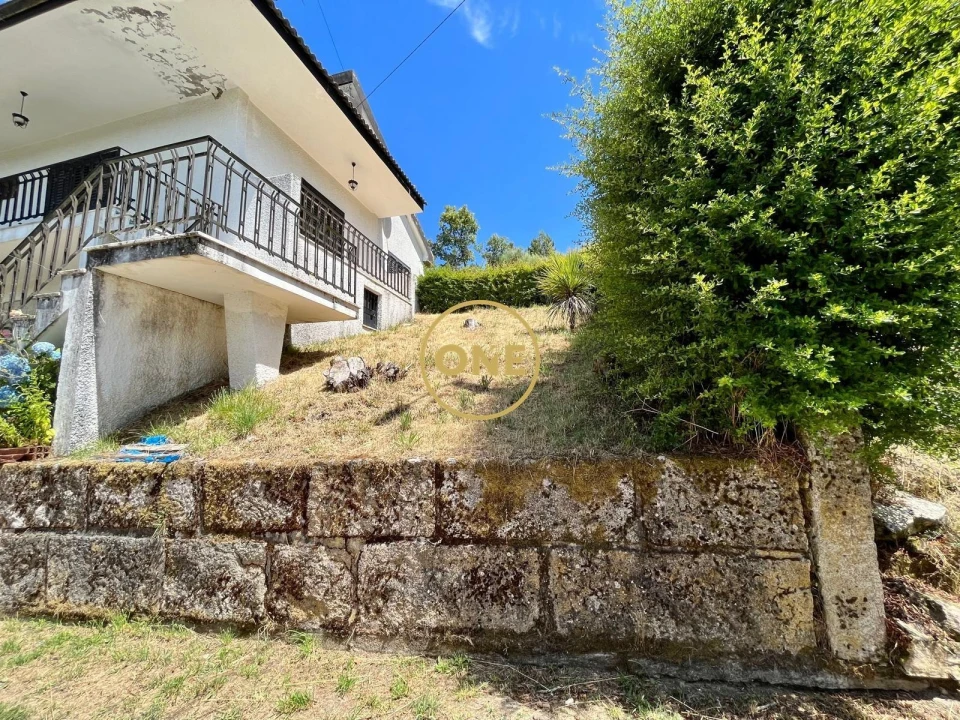 Moradia T3 para Venda em Vila Verde Foto 5