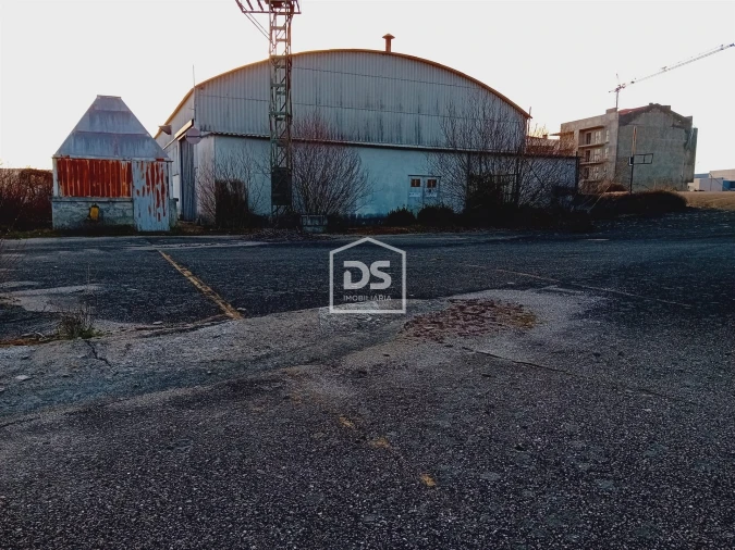 Armazém para Venda em Guarda Foto 14