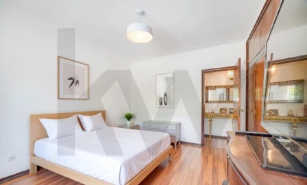 Moradia T6 para Venda em Sesimbra (Castelo)