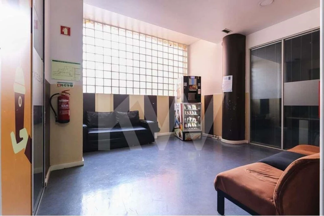 Loja para Venda em Alvalade Foto 23