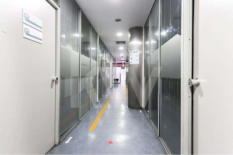 Loja para Venda em Alvalade Foto 17