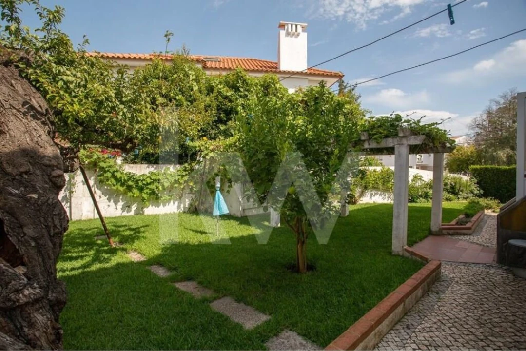 Moradia T4 para Venda em Algés, Linda-A-Velha e Cruz Quebrada-Dafundo Foto 47