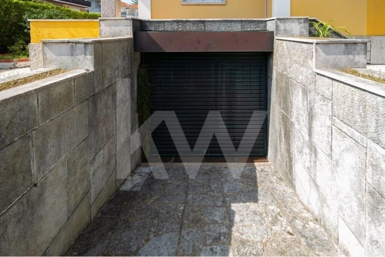 Moradia T4 para Venda em Algés, Linda-A-Velha e Cruz Quebrada-Dafundo Foto 54