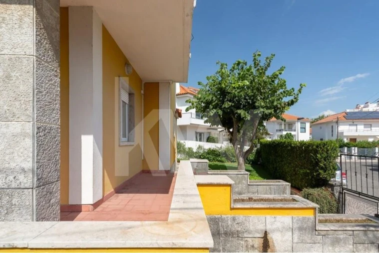 Moradia T4 para Venda em Algés, Linda-A-Velha e Cruz Quebrada-Dafundo Foto 57