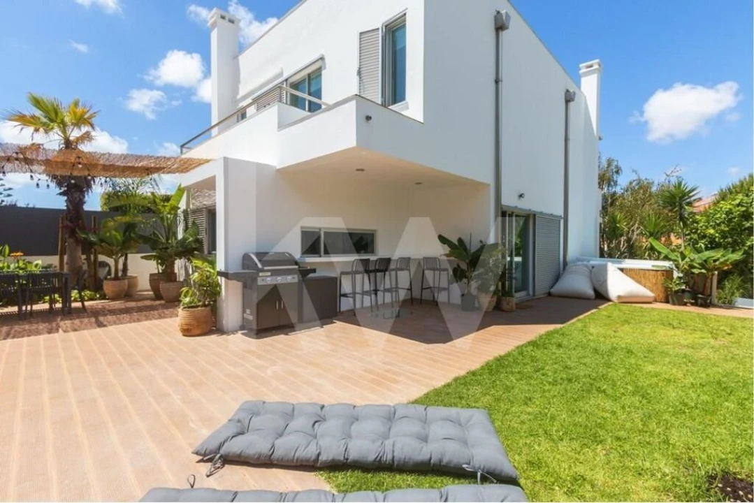 Moradia T5 para Venda em Oeiras e São Julião da Barra, Paço de Arcos e Caxias Foto 5