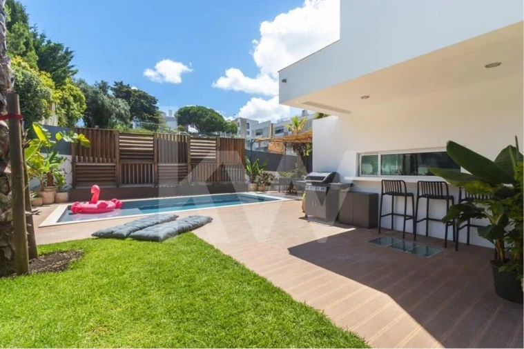 Moradia T5 para Venda em Oeiras e São Julião da Barra, Paço de Arcos e Caxias Foto 57