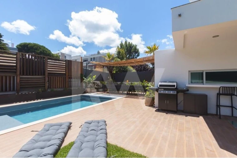 Moradia T5 para Venda em Oeiras e São Julião da Barra, Paço de Arcos e Caxias Foto 59