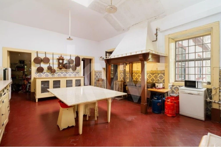 Moradia T9 para Venda em Recardães e Espinhel Foto 40