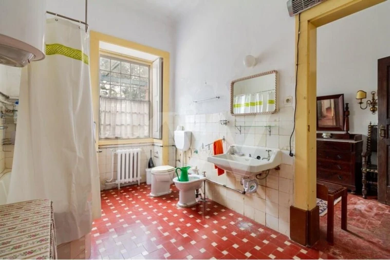 Moradia T9 para Venda em Recardães e Espinhel Foto 54