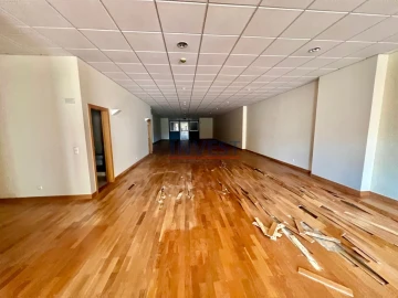 Armazém para Arrendamento em Cedofeita, Santo Ildefonso, Sé, Miragaia, São Nicolau e Vitória