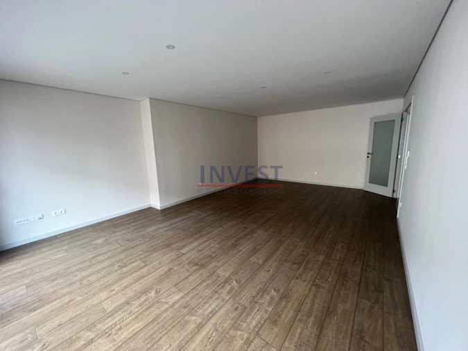 Apartamento T2 para Venda em Cedofeita, Santo Ildefonso, Sé, Miragaia, São Nicolau e Vitória Foto 2