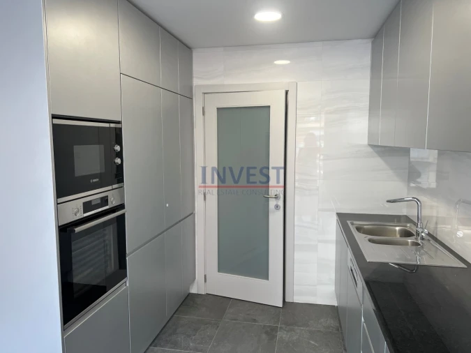 Apartamento T2 para Venda em Cedofeita, Santo Ildefonso, Sé, Miragaia, São Nicolau e Vitória Foto 6