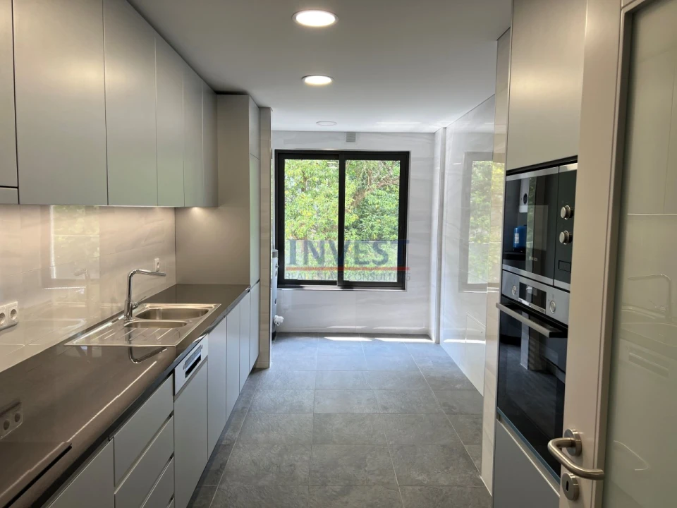 Apartamento T3 para Venda em Cedofeita, Santo Ildefonso, Sé, Miragaia, São Nicolau e Vitória Foto 10