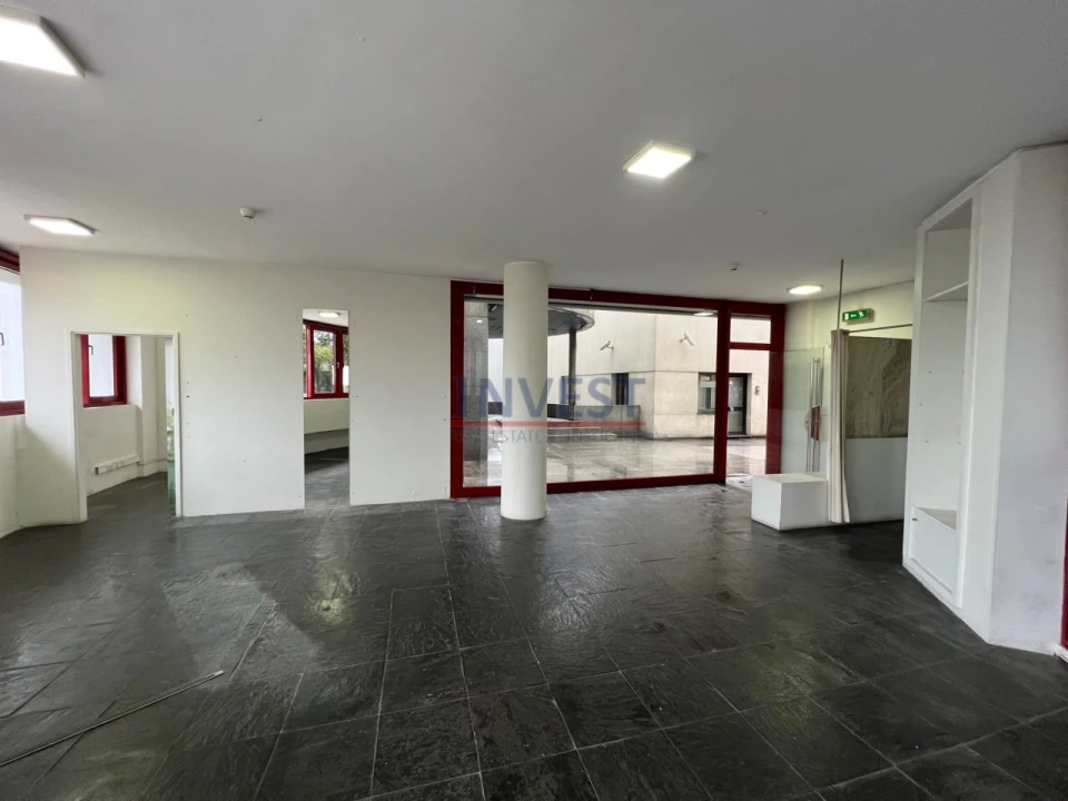 Loja para Venda em Cedofeita, Santo Ildefonso, Sé, Miragaia, São Nicolau e Vitória Foto 1