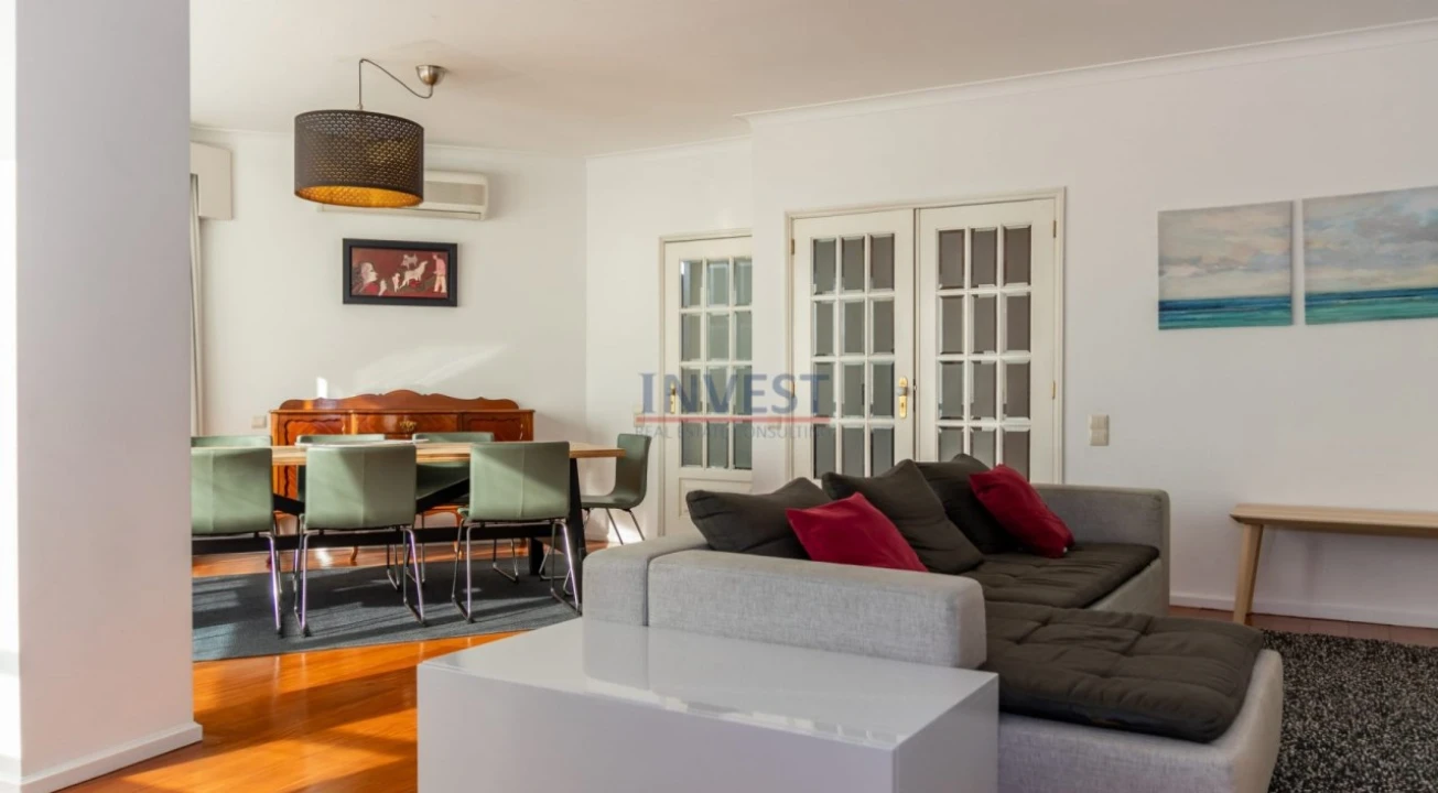 Apartamento T4 para Venda em Campanhã Foto 3