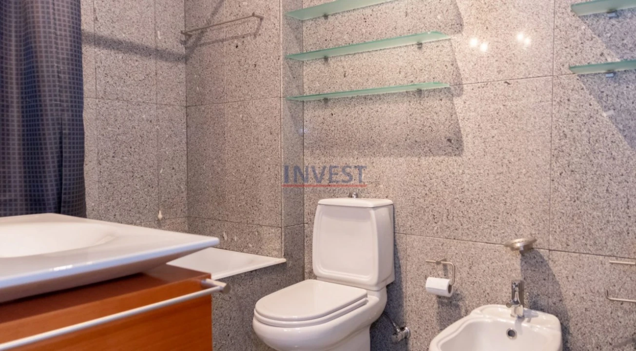Apartamento T4 para Venda em Campanhã Foto 14