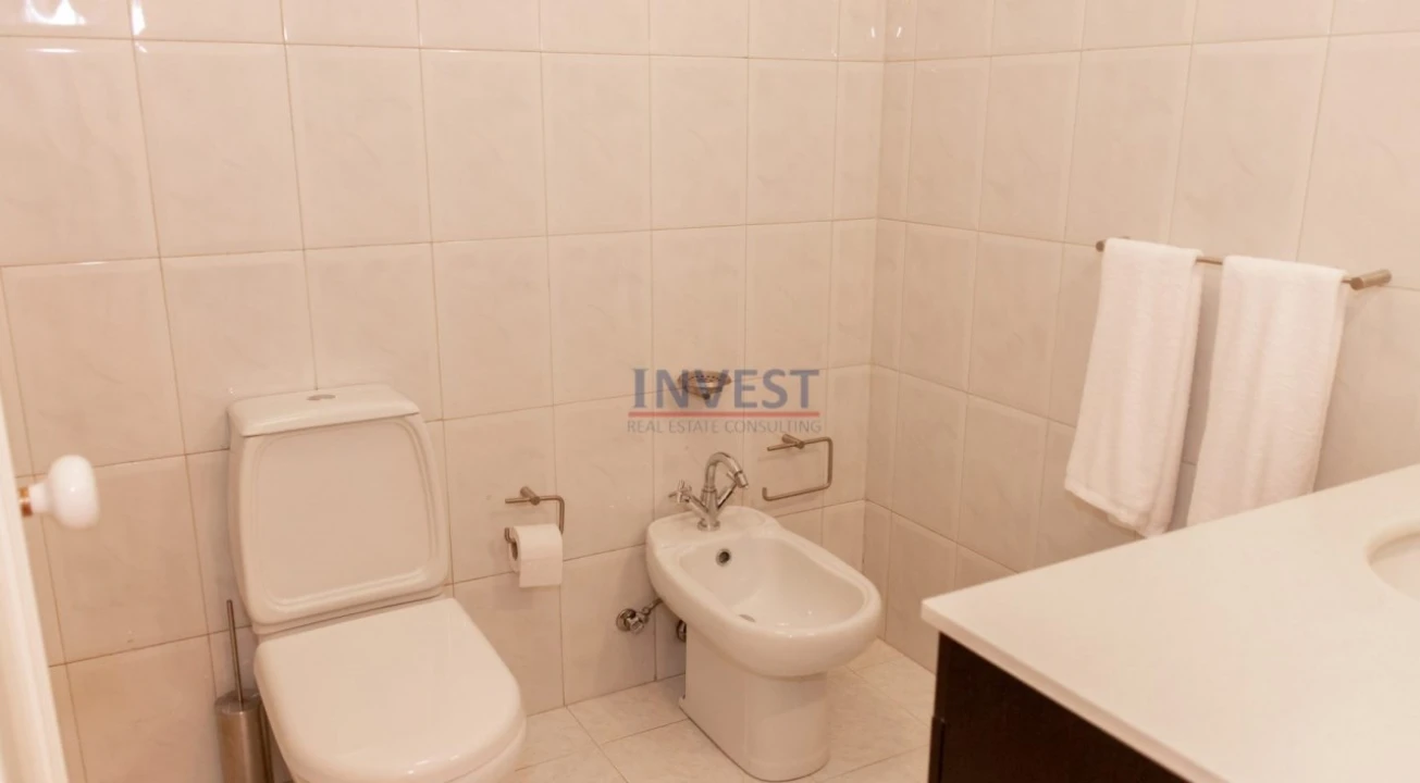 Apartamento T4 para Venda em Campanhã Foto 16