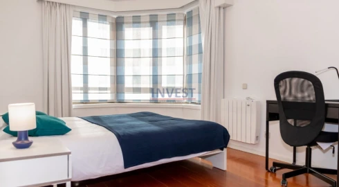 Apartamento T4 para Venda em Campanhã