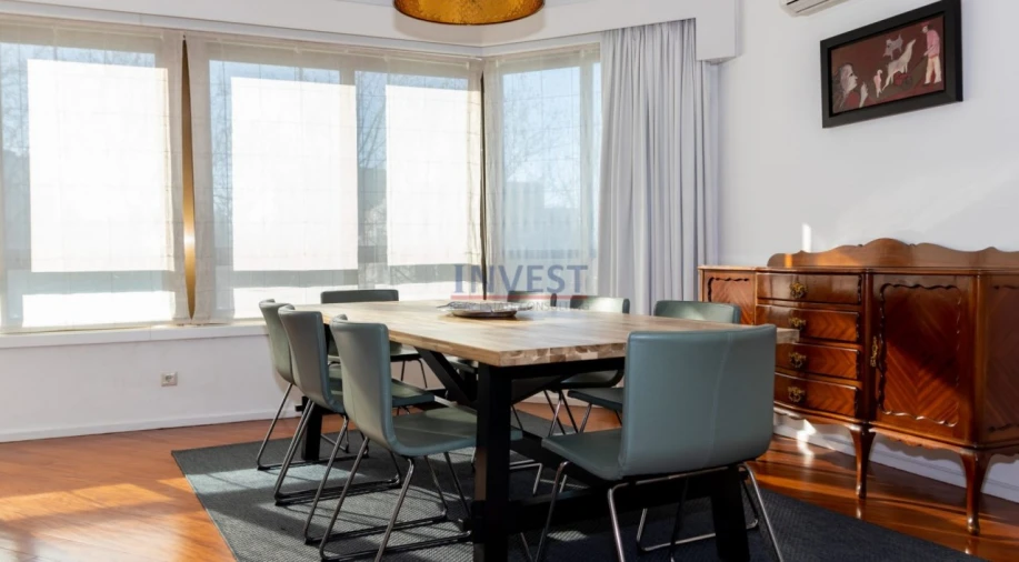 Apartamento T4 para Venda em Campanhã Foto 4