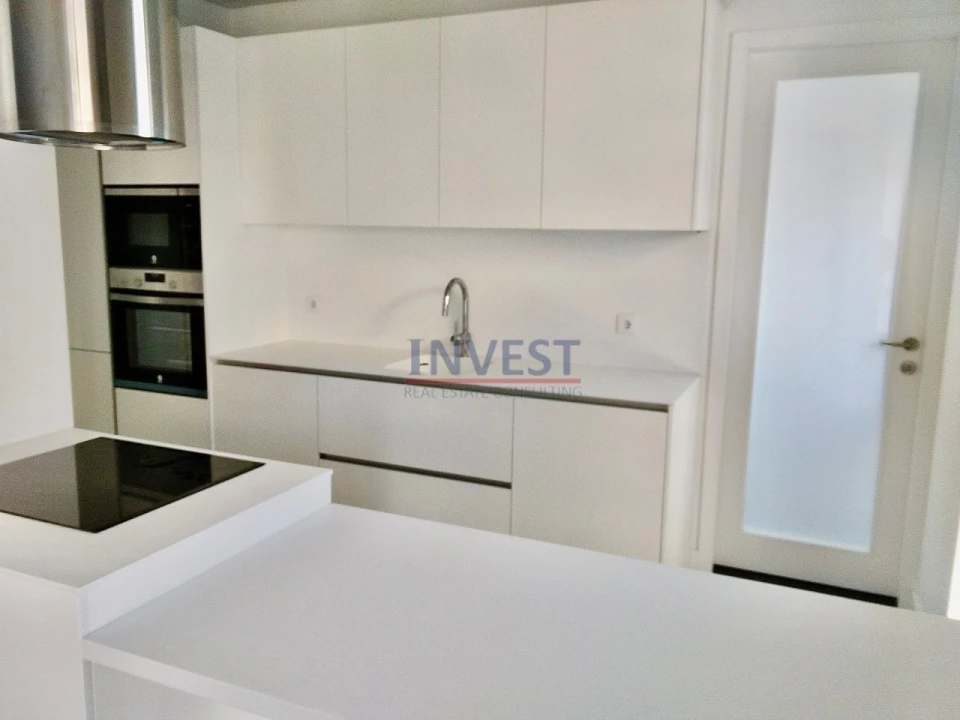 Apartamento T4 para Venda em Cedofeita, Santo Ildefonso, Sé, Miragaia, São Nicolau e Vitória Foto 4