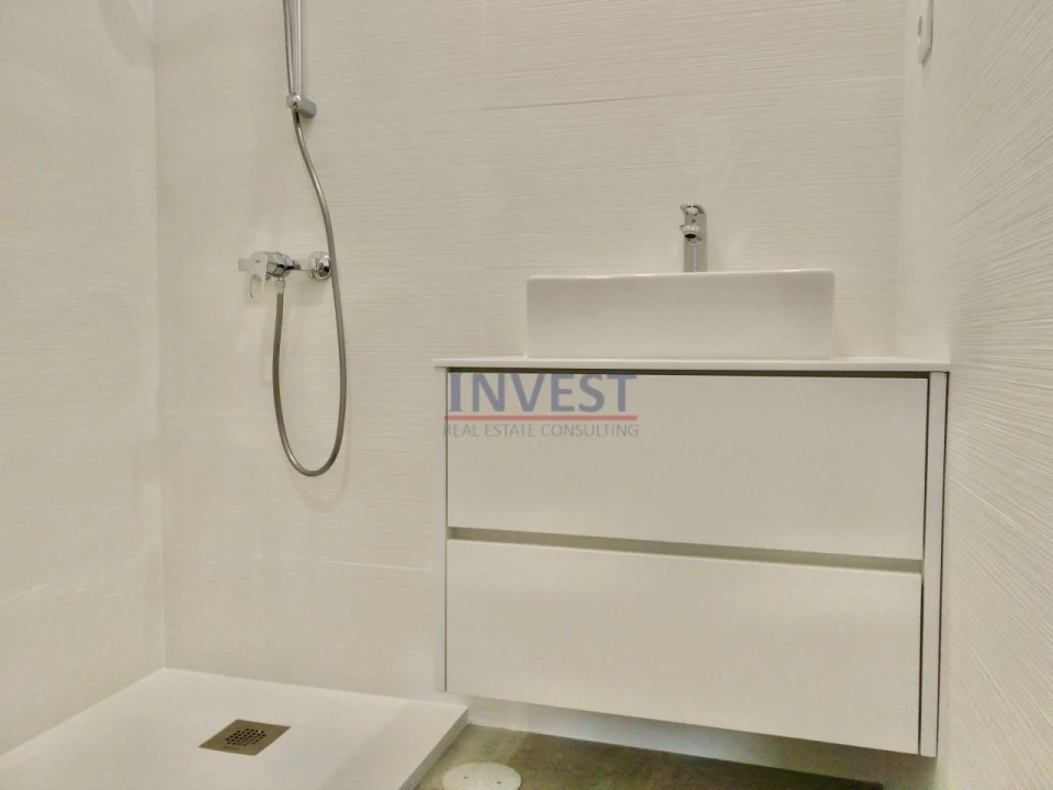 Apartamento T4 para Venda em Cedofeita, Santo Ildefonso, Sé, Miragaia, São Nicolau e Vitória Foto 23