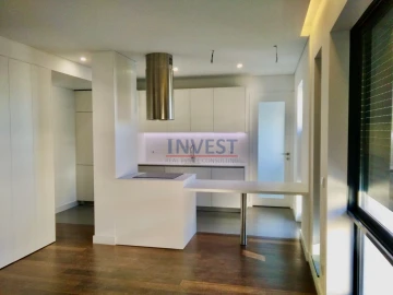 Apartamento T4 para Venda em Cedofeita, Santo Ildefonso, Sé, Miragaia, São Nicolau e Vitória