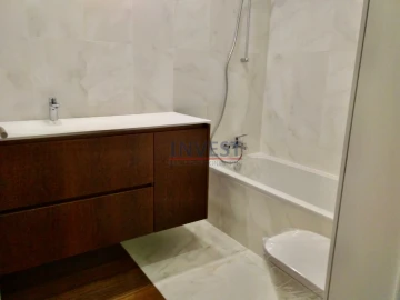 Apartamento T4 para Venda em Cedofeita, Santo Ildefonso, Sé, Miragaia, São Nicolau e Vitória