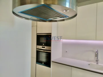 Apartamento T4 para Venda em Cedofeita, Santo Ildefonso, Sé, Miragaia, São Nicolau e Vitória