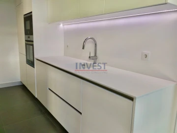 Apartamento T4 para Venda em Cedofeita, Santo Ildefonso, Sé, Miragaia, São Nicolau e Vitória