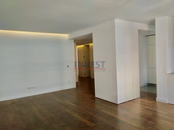 Apartamento T4 para Venda em Cedofeita, Santo Ildefonso, Sé, Miragaia, São Nicolau e Vitória