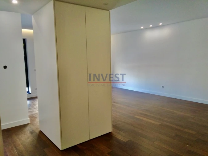 Apartamento T4 para Venda em Cedofeita, Santo Ildefonso, Sé, Miragaia, São Nicolau e Vitória Foto 11