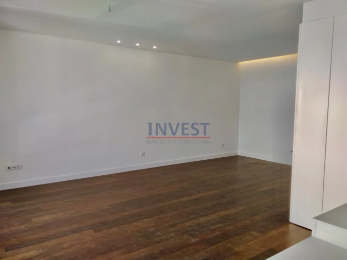 Apartamento T4 para Venda em Cedofeita, Santo Ildefonso, Sé, Miragaia, São Nicolau e Vitória Foto 10