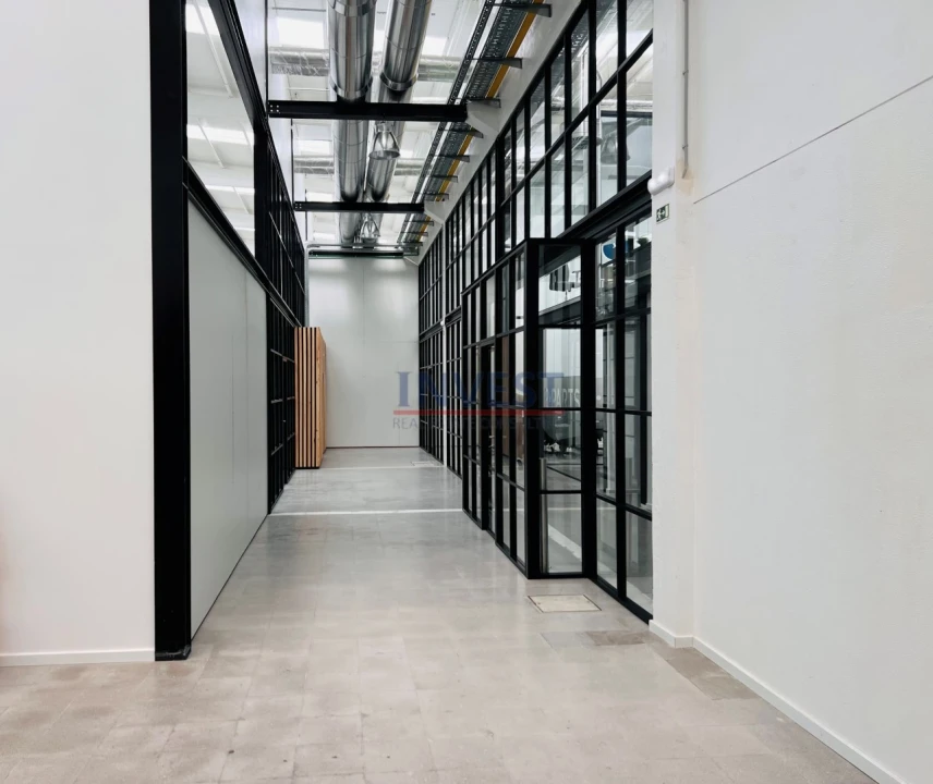 Escritório para Arrendamento em São Mamede de Infesta e Senhora da Hora Foto 2