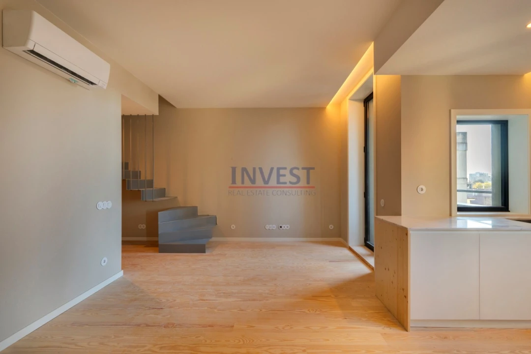 Apartamento T3 para Venda em Lordelo do Ouro e Massarelos Foto 3