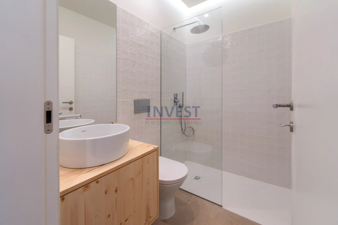 Apartamento T3 para Venda em Lordelo do Ouro e Massarelos Foto 9